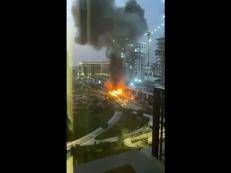 Iran, esplosione a Dubai: colonna di fumo da The Palm - Video
