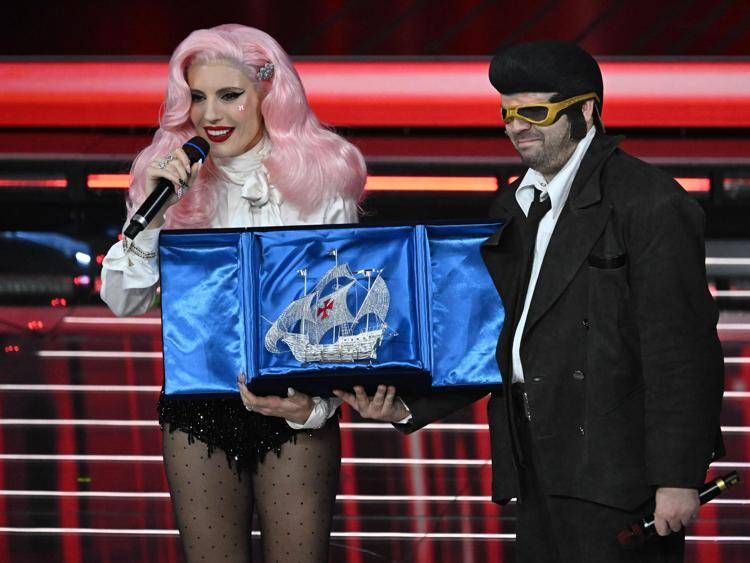 Ditonellapiaga e TonyPitony - Ipa