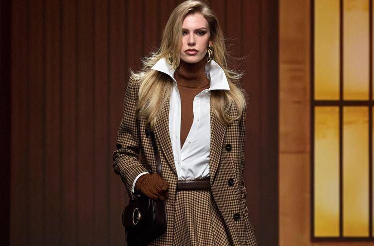 Uno dei look in passerella da Luisa Spagnoli