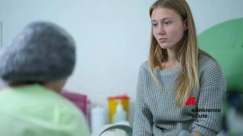 Salute: disordini mestruali per il 60% delle adolescenti segnale d'allarme per il futuro