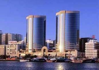 L'Iran colpisce i ricchi occidentali, Dubai è un bersaglio strategico (e simbolico) per i Pasdaran