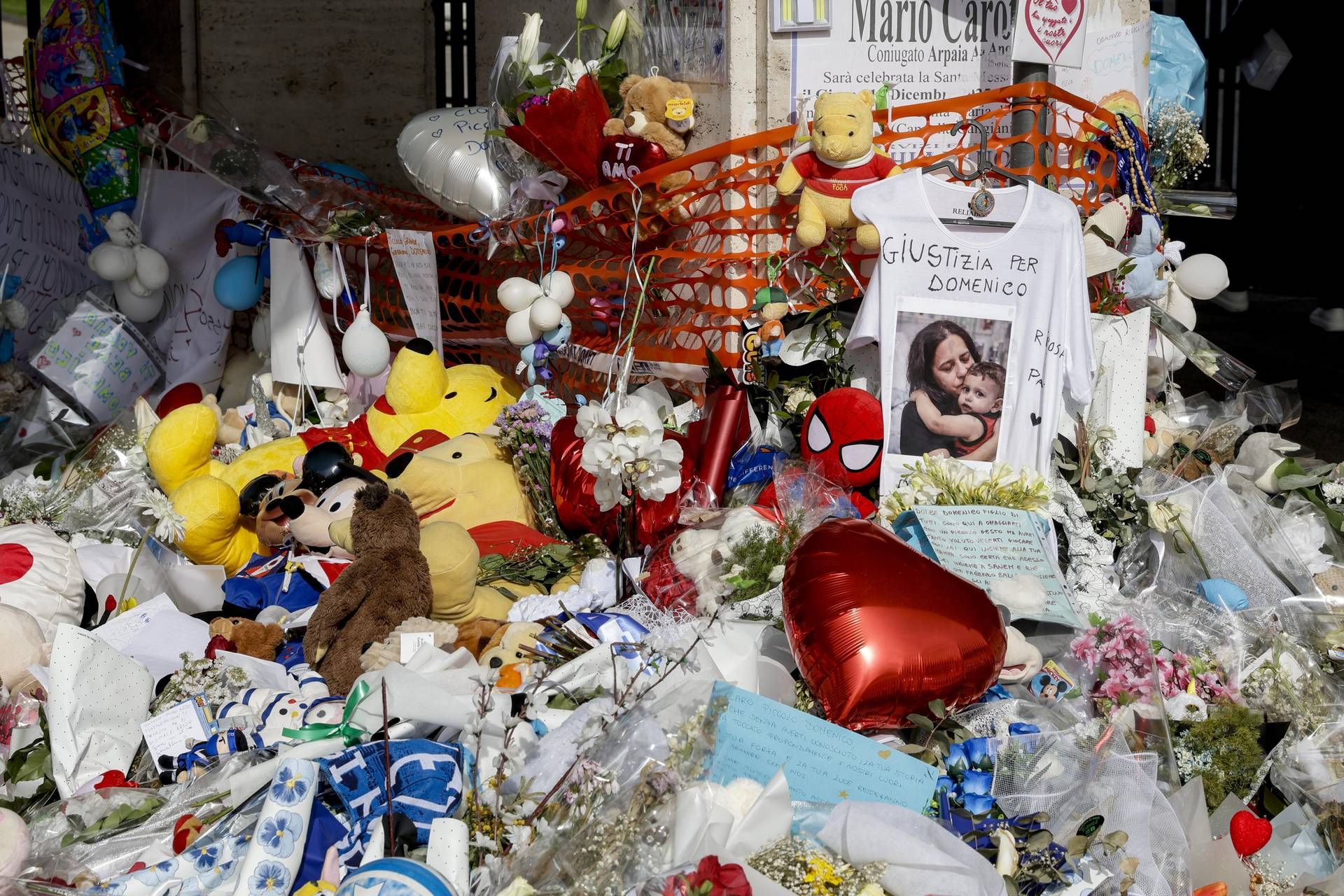 Bimbo trapiantato morto a Napoli, domani i funerali. Il legale: "Ai periti 4 mesi per la relazione"