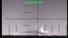 Iran, il sottomarino Usa affonda la nave di Teheran con un siluro – Video