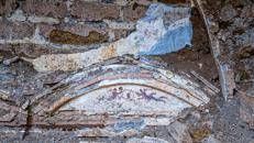 Roma, scoperta area funeraria con tombe decorate nella Necropoli Ostiense