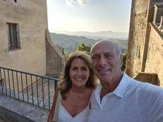Massimo Caputi con la moglie Roberta  - (Da Instagram)