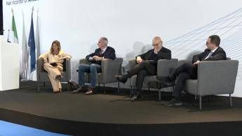 Trasporto aereo, a Fiumicino istituzioni e operatori si confrontano sul futuro del settore