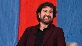 Siani: "Critiche a Sal Da Vinci? La musica napoletana è un racconto collettivo, le opinioni passano"