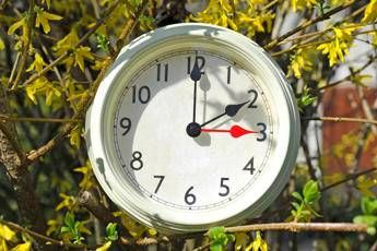 Milano - Con l arrivo della primavera si passa all'ora legale (Rich / IPA/Fotogramma,  - 2017-03-20) p.s. la foto e' utilizzabile nel rispetto del contesto in cui e' stata scattata, e senza intento diffamatorio del decoro delle persone rappresentate - FOTOGRAMMA