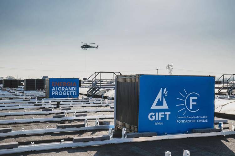 Al via a Padova la posa record della prima Comunità Energetica Industriale: l’energia arriva dal cielo con l’elicottero