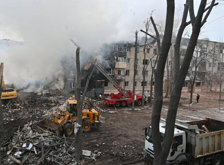 Attacchi russi a Dnipro e Kharkiv, almeno 20 feriti nella notte