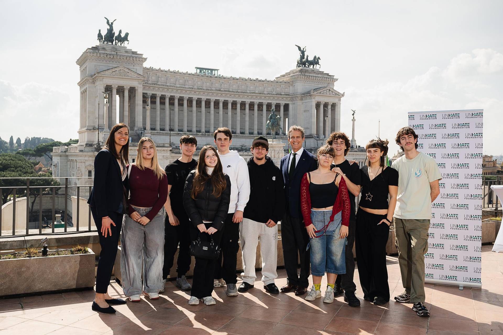 Giovani, Fond. Unhate: "Uno su quattro è 'in blocco' ma 17% è 'fiducioso propositivo"