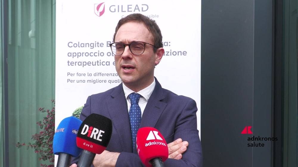 Malattie rare, epatologo Carbone: "Colangite biliare primitiva sintomatica solo in fase avanzata"