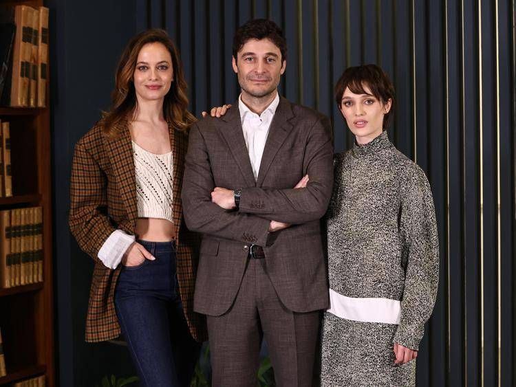 Il cast di 'Le libere donne' (Ipa)