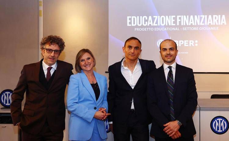 Giovani calciatori dell'Inter a lezione da Bper