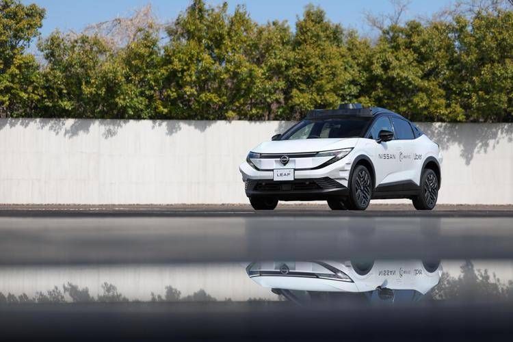 Nissan, partnership con Wayve e Uber per lo sviluppo di Robotaxi