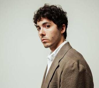 Fulminacci, dopo Sanremo la 'ricostruzione' con l'album 'Calcinacci': "Oggi accetto l'errore"