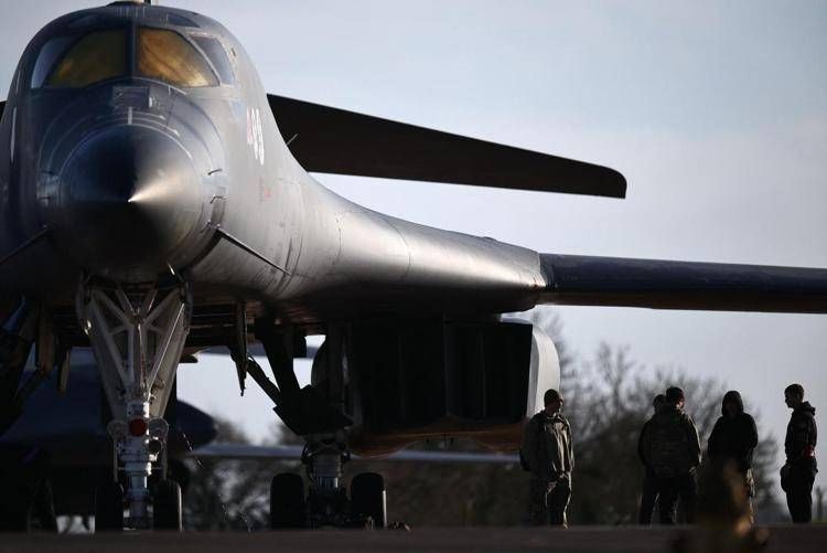 Guerra Iran, missili balistici su Israele. Media: 