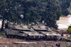 Tank israeliani - (Afp)