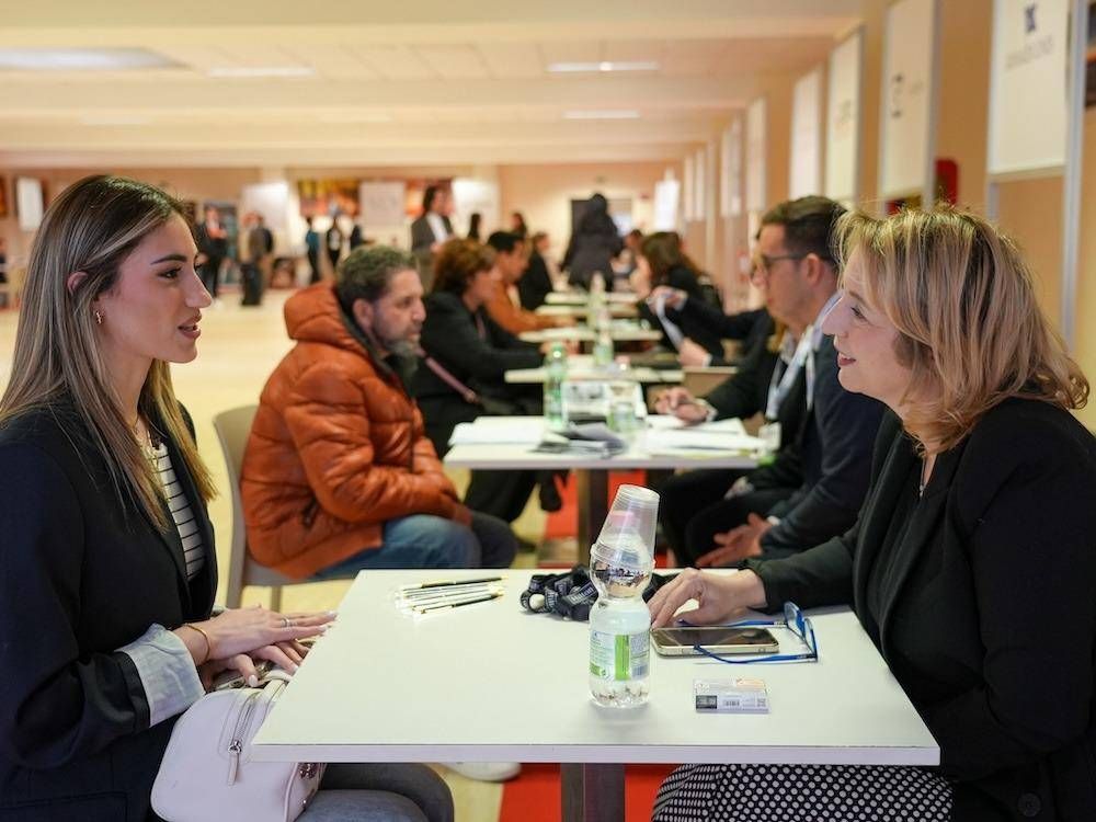 FareTurismo, İtalya'da sektördeki 34 şirket tarafından aranan profesyonel isimlerle 1.200 röportaj