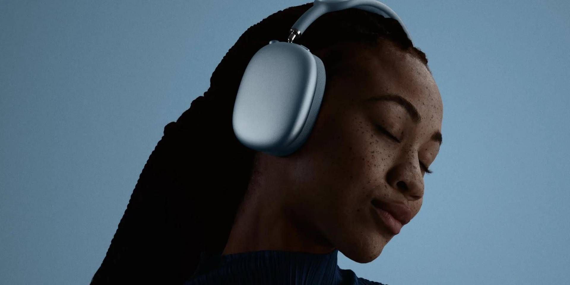 Apple lancia AirPods Max 2 con chip H2 e funzioni IA