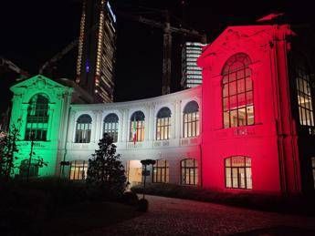 Ffm, sede illuminata con il tricolore per la Giornata dell'unità nazionale