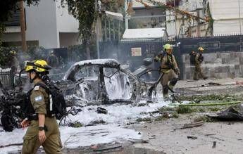 Israele, soccorsi a Tel Aviv dopo un attacco dell'Iran - Fotogramma /Ipa