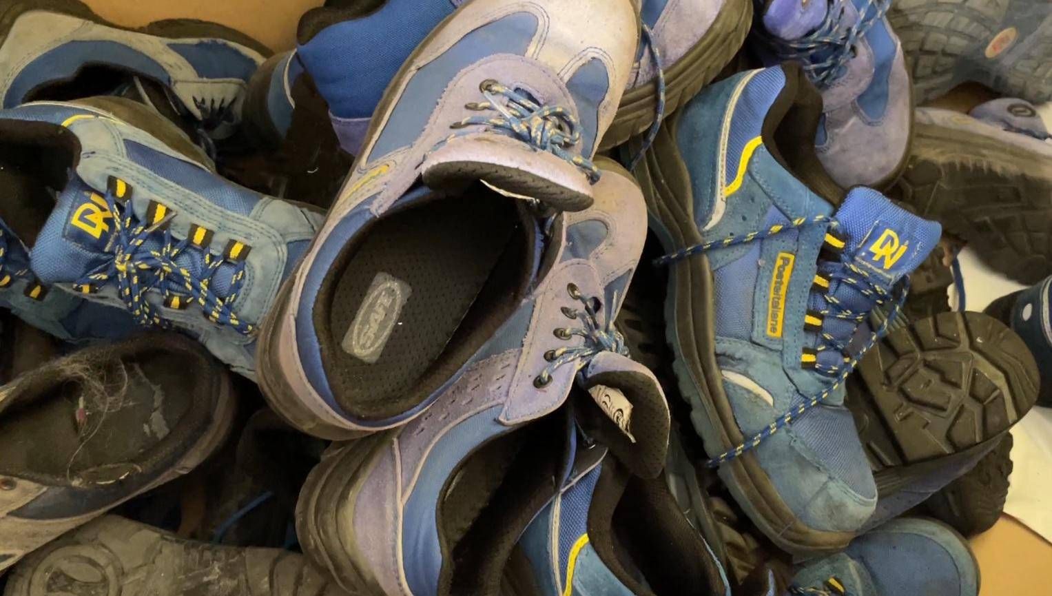 Poste, da scarpe portalettere a pavimenti antitrauma per bambini, 'scarpa vecchia fa buon gioco' diventa realtà