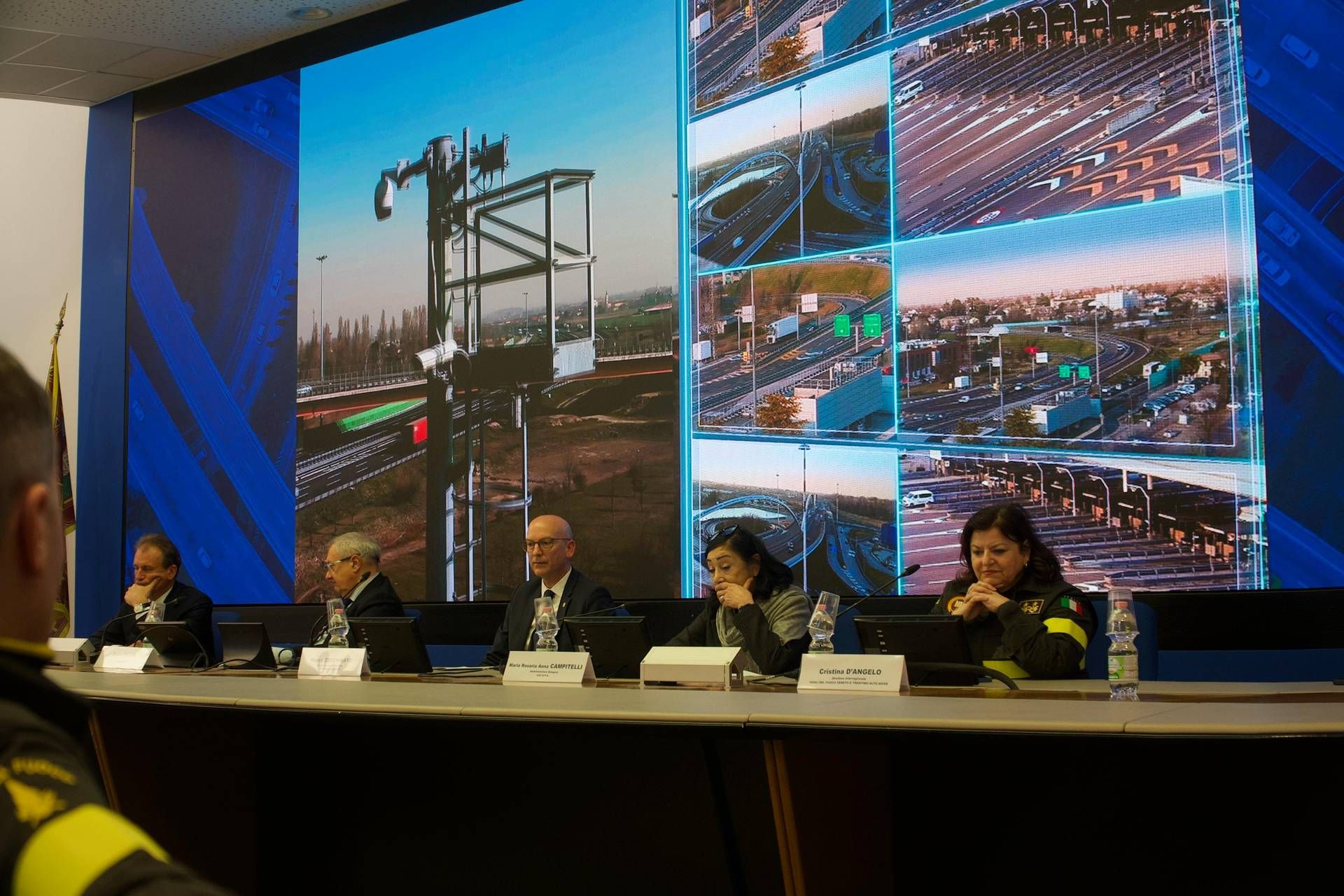 Ai e Sicurezza, a Mestre prova di Autostrade Stato e Cav per nuovi sistemi antincendio Ai e Sicurezza, a Mestre prova di Autostrade Stato e Cav per nuovi sistemi antincendio