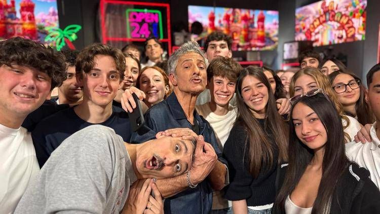 Colpo grosso a 'La Pennicanza', Fiorello intervista in diretta Kimi Antonelli