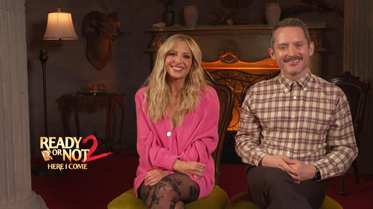 Sarah Michelle Gellar ed Elijah Wood: "Mai sentiti intrappolati in Buffy e Frodo. Il potere? È una fame insaziabile"