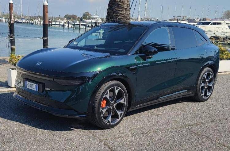 Zeekr, arriva in Italia il brand premium di Geely, hi-tech e 100% elettrico