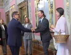 La Russa accoglie Catherine Birmingham e Nathan Trevallio 