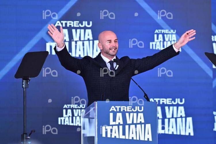 Il copresidente del gruppo Ecr al Parlamento Europeo Nicola Procaccini ad Atreju 2024 (Fotogramma/Ipa)