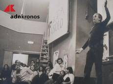 Dario Fo negli scatti inediti di Enrico BordoniDario Fo negli scatti inediti di Enrico BordoniDario Fo negli scatti inediti di Enrico BordoniEnrico Bordoni