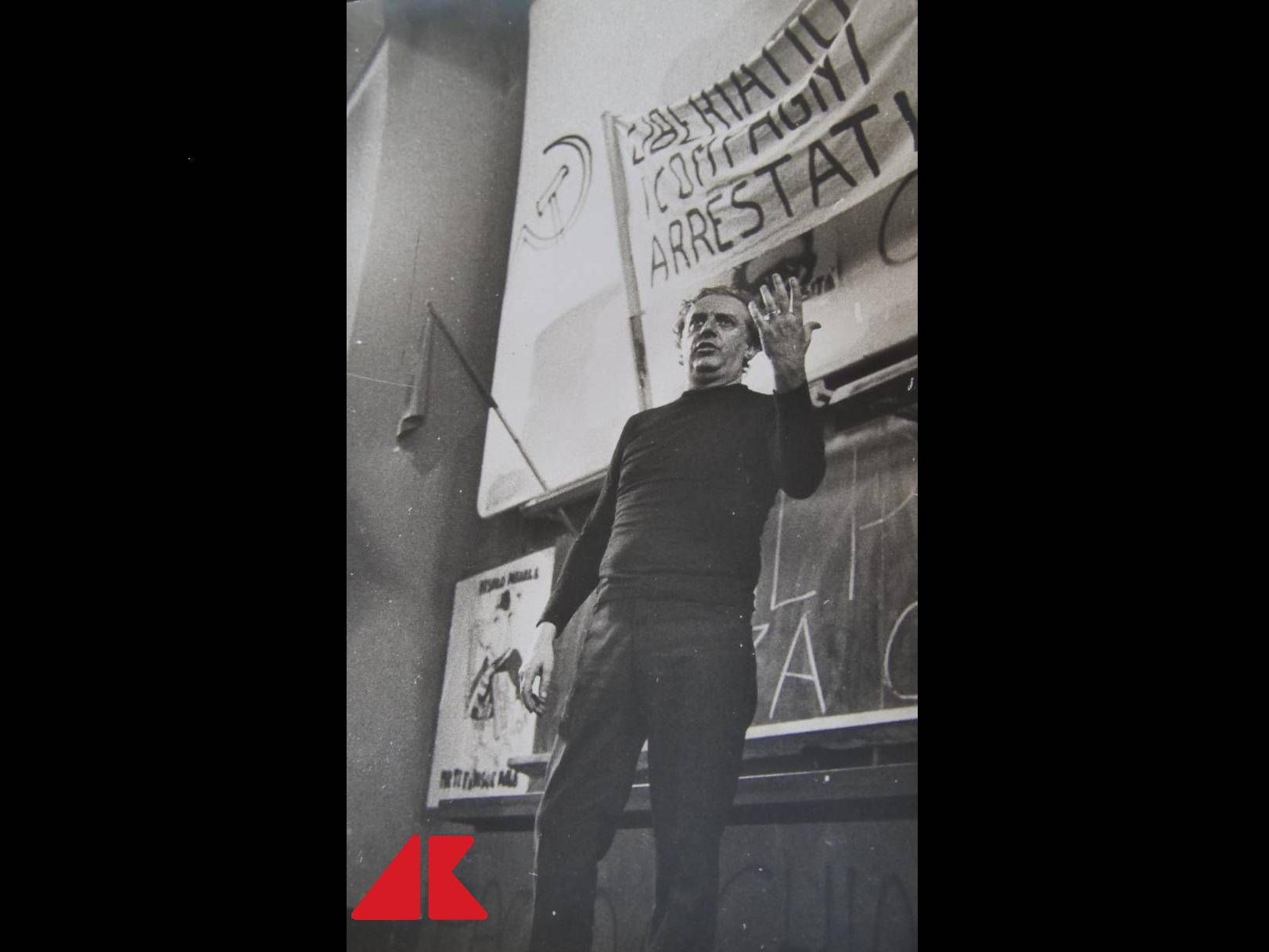 Dario Fo negli scatti inediti di Enrico Bordoni