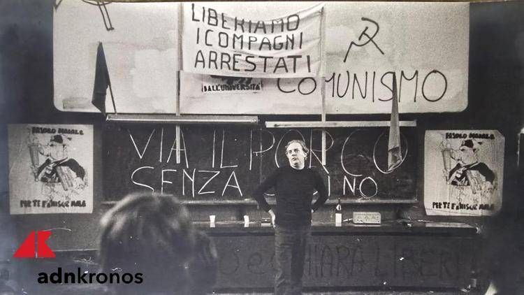 Dario Fo in una delle foto di Enrico Bordoni - Adnkronos