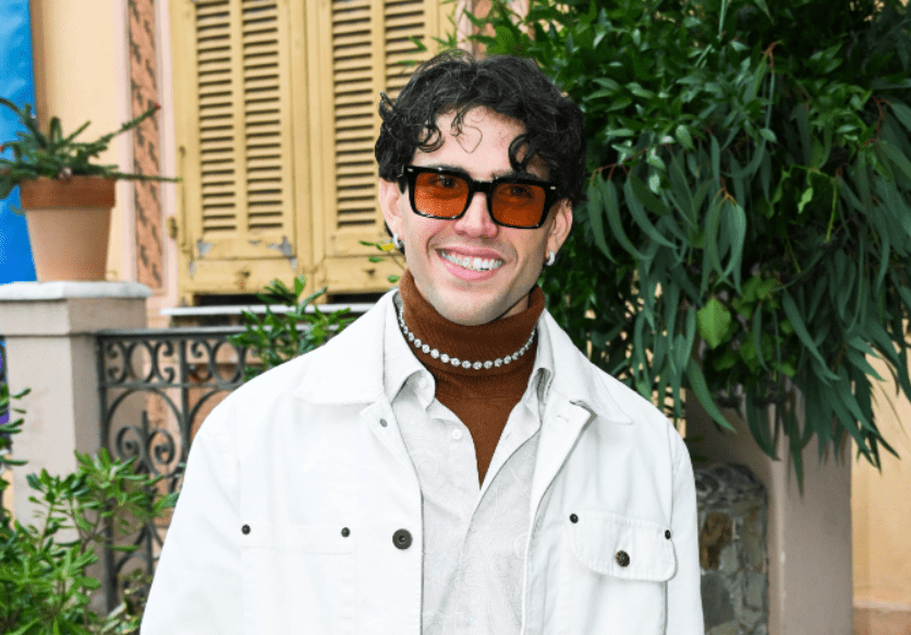 Aka7even, incidente stradale e paura. LDA: “È rimasto traumatizzato”