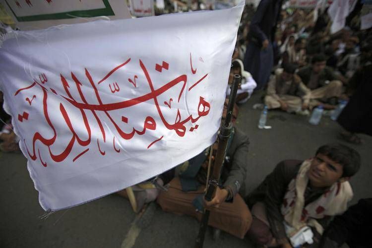 Sostenitori degli Houthi a Sanaa, capitale dello Yemen (Fotogramma/Ipa) - Fotogramma/Ipa