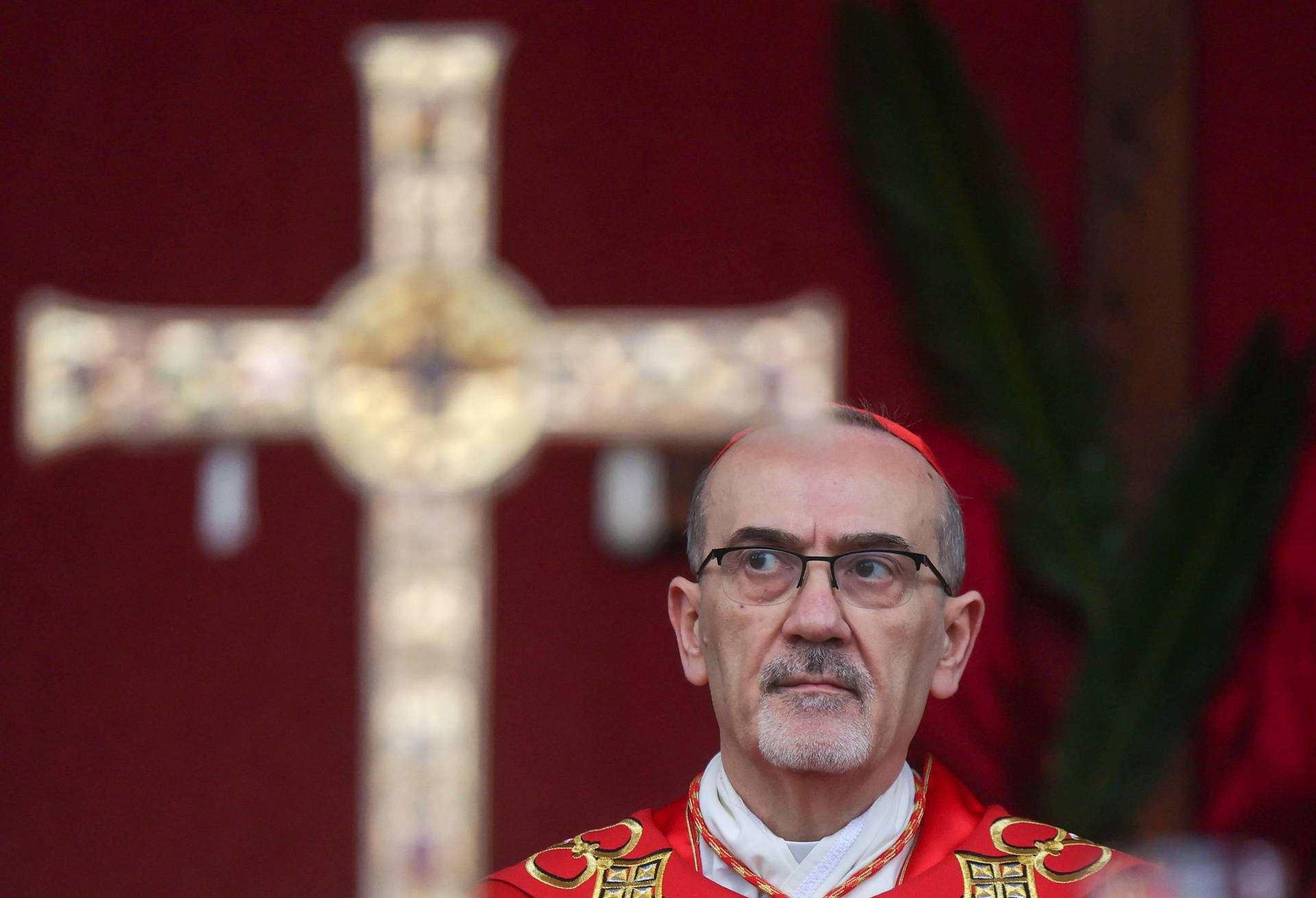 Israele non fa entrare il cardinal Pizzaballa nel Santo Sepolcro: cosa è successo, la reazione dell'Italia