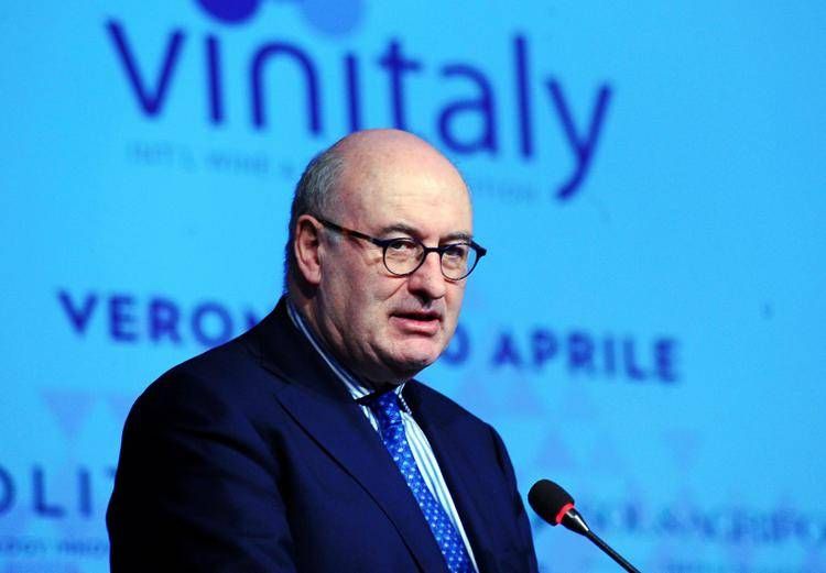 L'ex commissario Ue all'Agricoltura Phil Hogan  - Fotogramma/Ipa