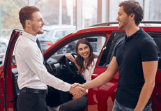 Nell’era digitale il concessionario auto resta decisivo