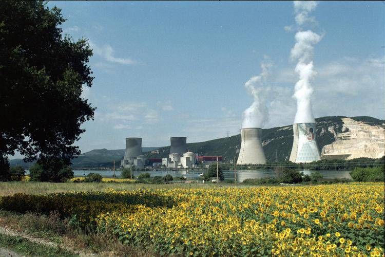 Una centrale nucleare in Francia - Fotogramma/Ipa