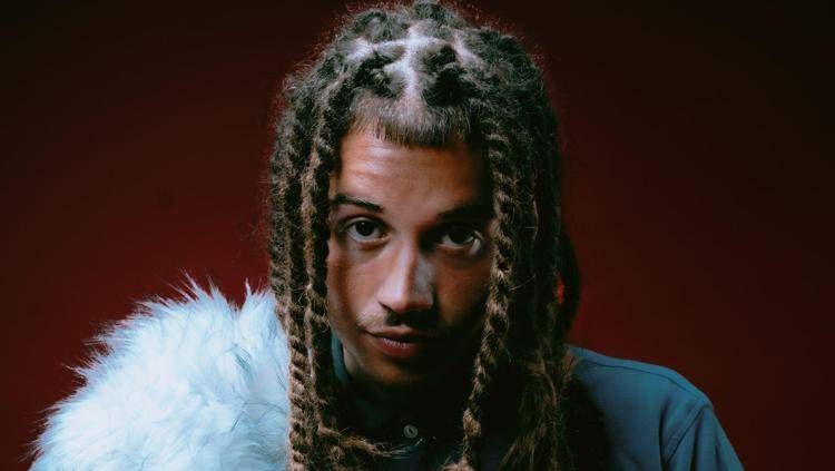 Sayf, l'8 maggio esce il suo primo album 'Santissimo'