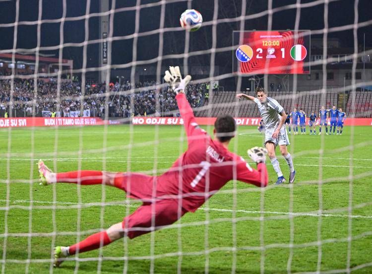 Un momento della partita (Afp)