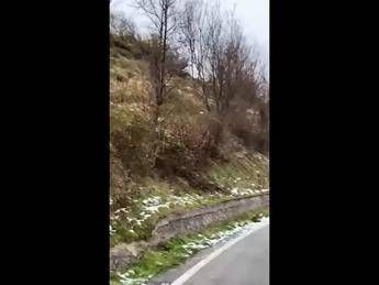 Maltempo, frana sulla strada: Agnone isolata - Video