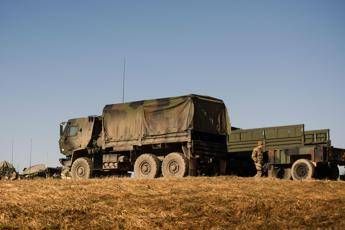 Mezzi militari Usa alla base di Arlamow, in Polonia  - Fotogramma/Ipa