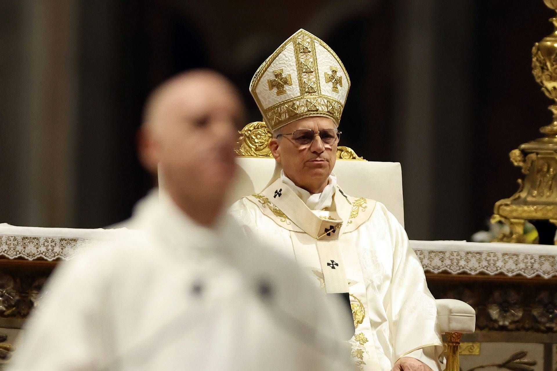 Papa Leone XIV alla sua prima veglia di Pasqua: "Non lasciamoci paralizzare dalle guerre"