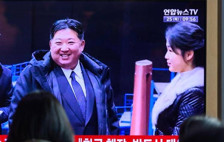 Kim Jong-un e la figlia Kim Ju-ae - Fotogramma /Ipa