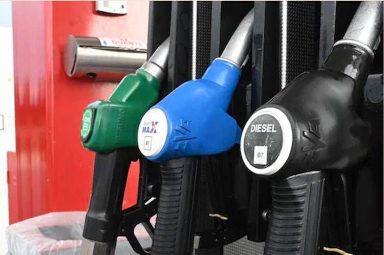 Carburanti: prezzi ancora in risalita nelle prossime settimane, ma sulla benzina non c’è emergenza. Il vero rischio sarà il diesel