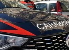 Fano, accoltella fratello e genitori: arrestato 21enne, padre in gravi condizioni